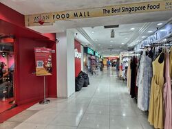 Lucky Plaza (D9), Shop House #521626381